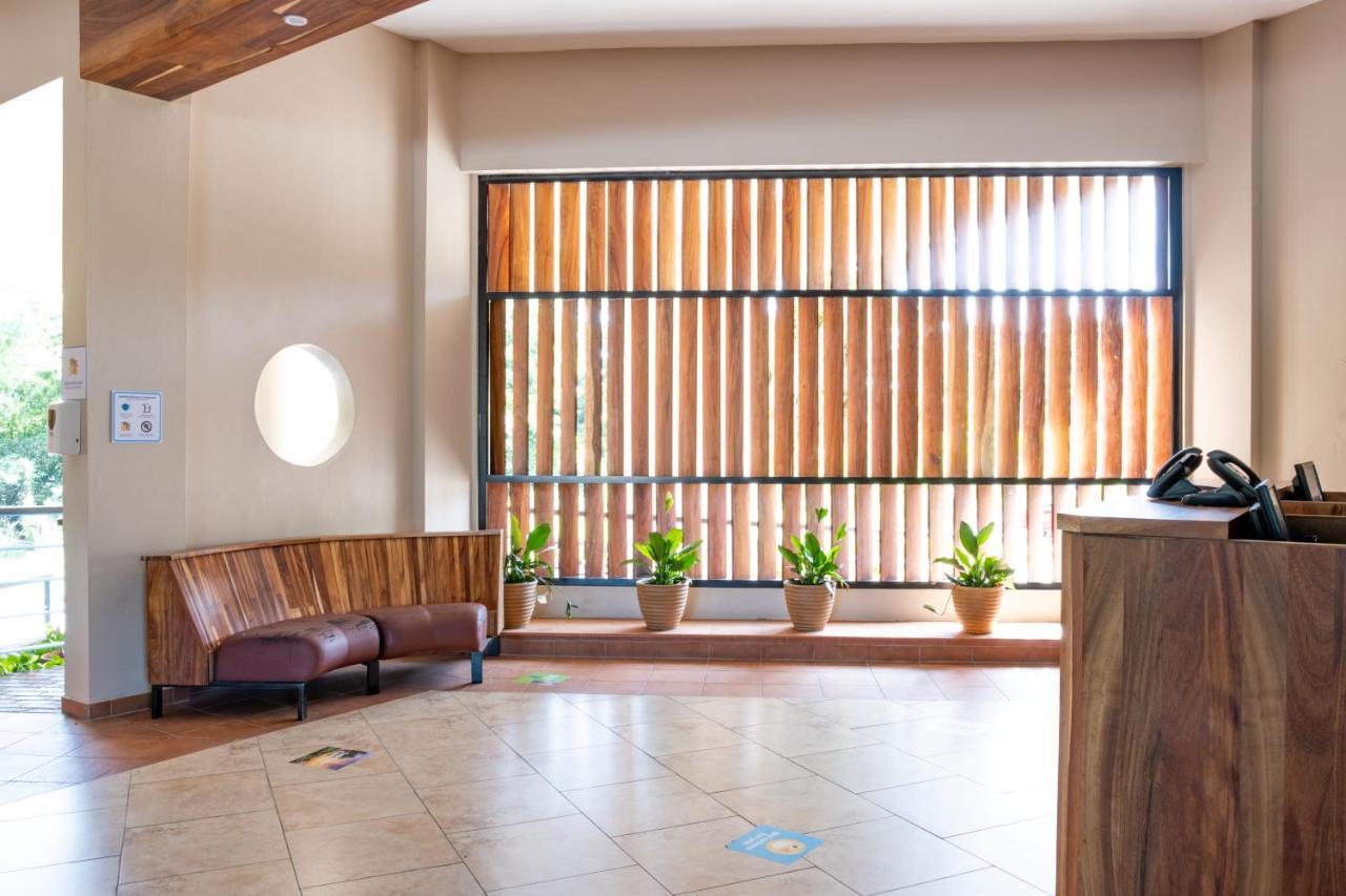 Parador El Faro Aguadilla Ngoại thất bức ảnh