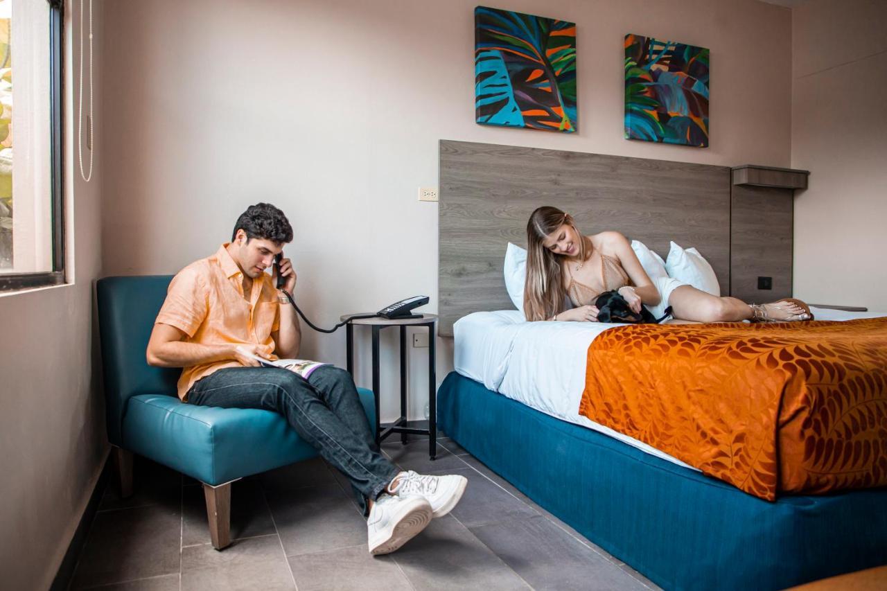 Parador El Faro Aguadilla Ngoại thất bức ảnh